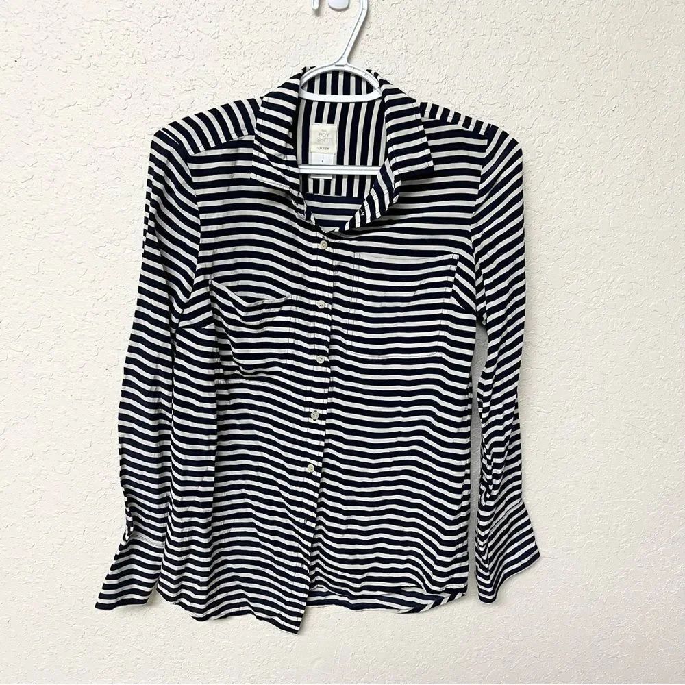 J. Crew Womens Size 0 Navy Cream Striped 100% Silk The Boy Shirt Button Down